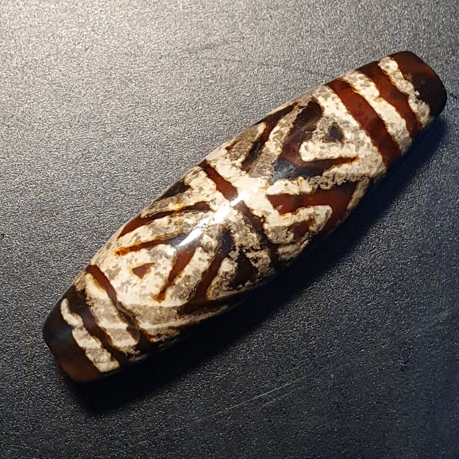 Rare Pattern HIMALAYAN Nepalese Tibetan South East Asian Etched Agate bead