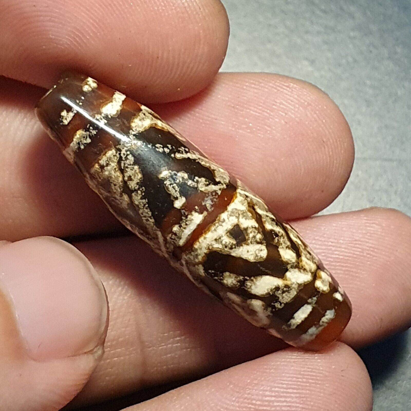 Rare Pattern HIMALAYAN Nepalese Tibetan South East Asian Etched Agate bead