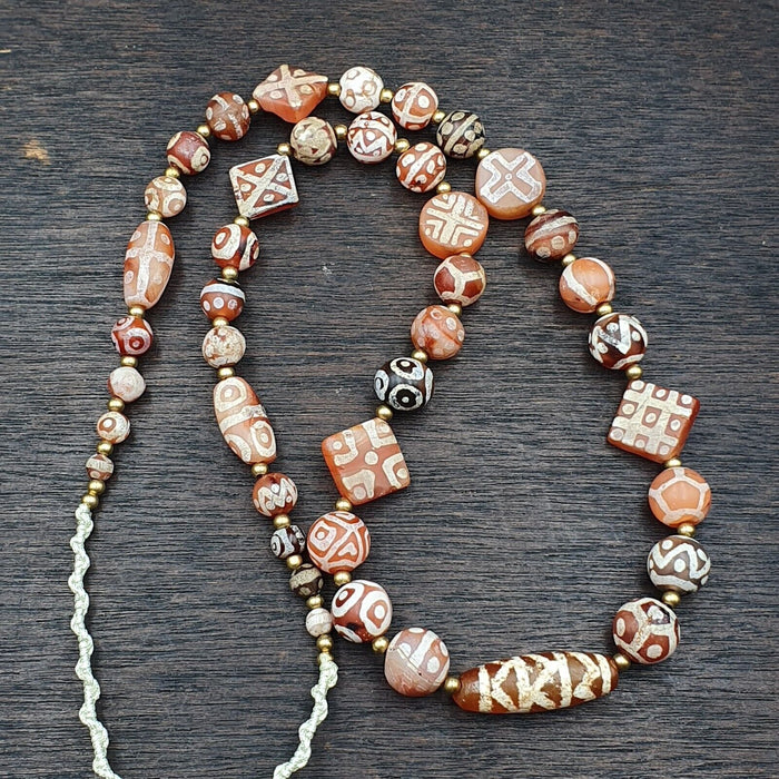 Amazing Red Agate Antique Tibetan Central Asian Etched Agate Beads Necklace E10