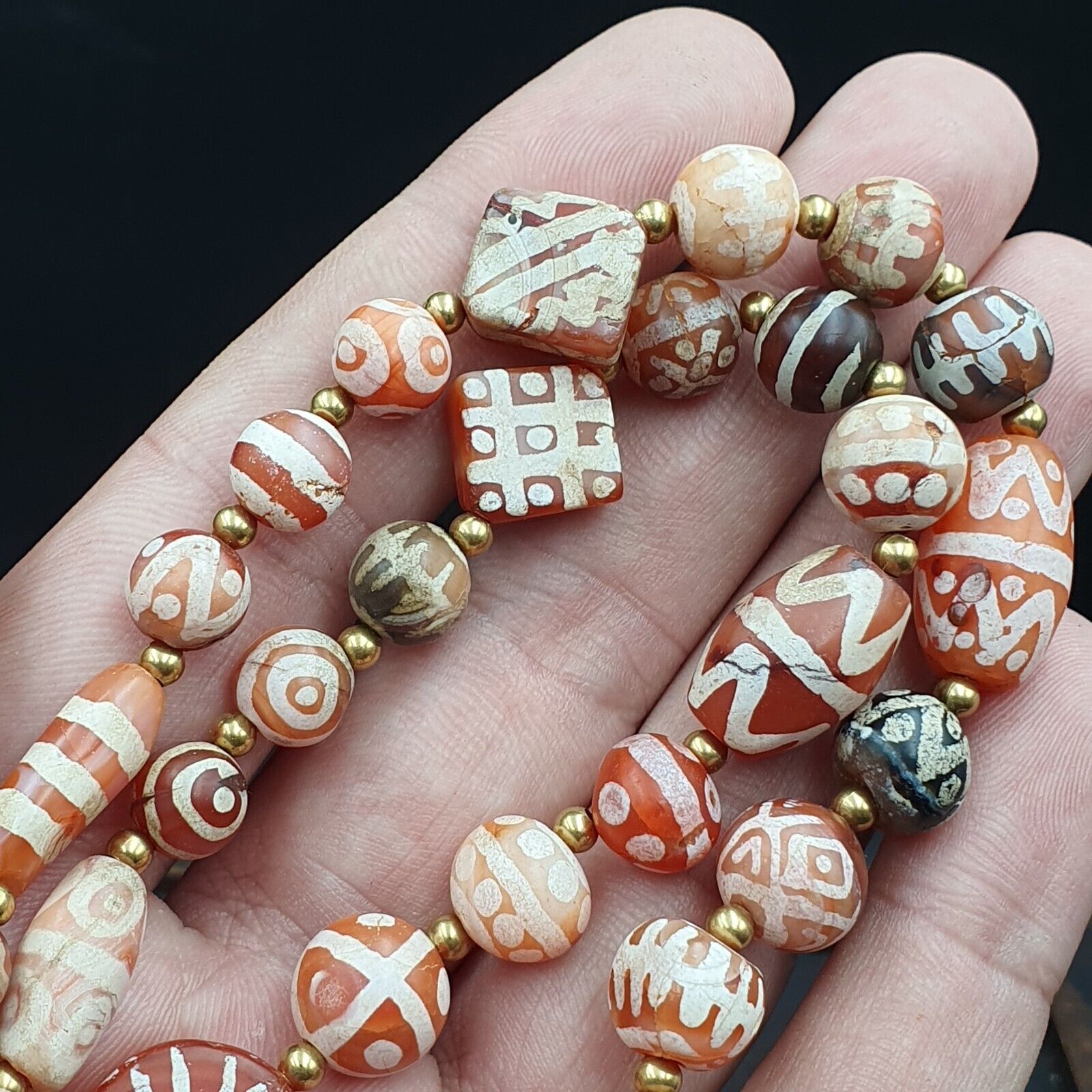 Amazing Red Agate Antique Tibetan Central Asian Etched Agate beads Necklace E9