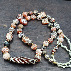 Antique HIMALAYAN Indo Tibetan Central Asian Etched Agate beads Necklace 7ED-A-