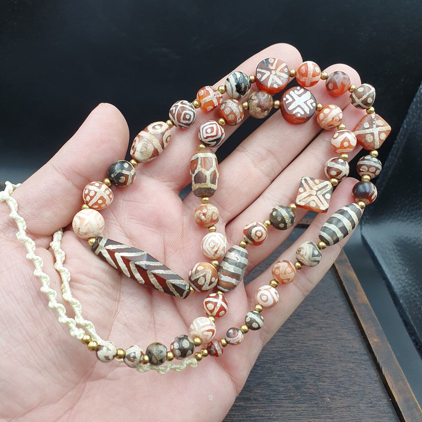 Antique HIMALAYAN Indo Tibetan Central Asian Etched Agate beads Necklace 7ED-A-