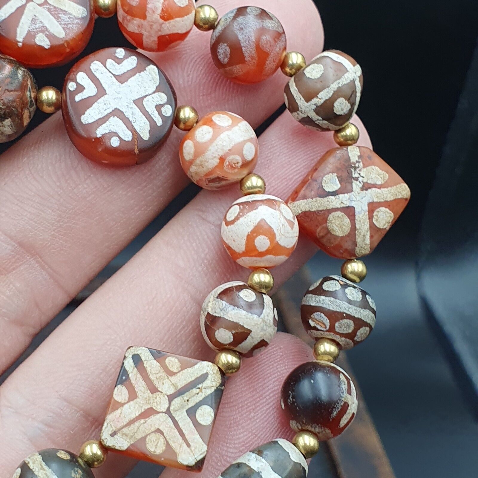 Antique HIMALAYAN Indo Tibetan Central Asian Etched Agate beads Necklace 7ED-A-