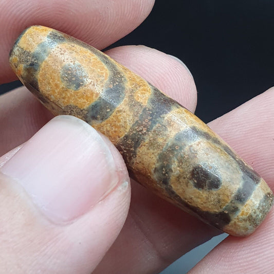 3 Eyes Antique Agate bead Tibet Himalayan Dzi pendant