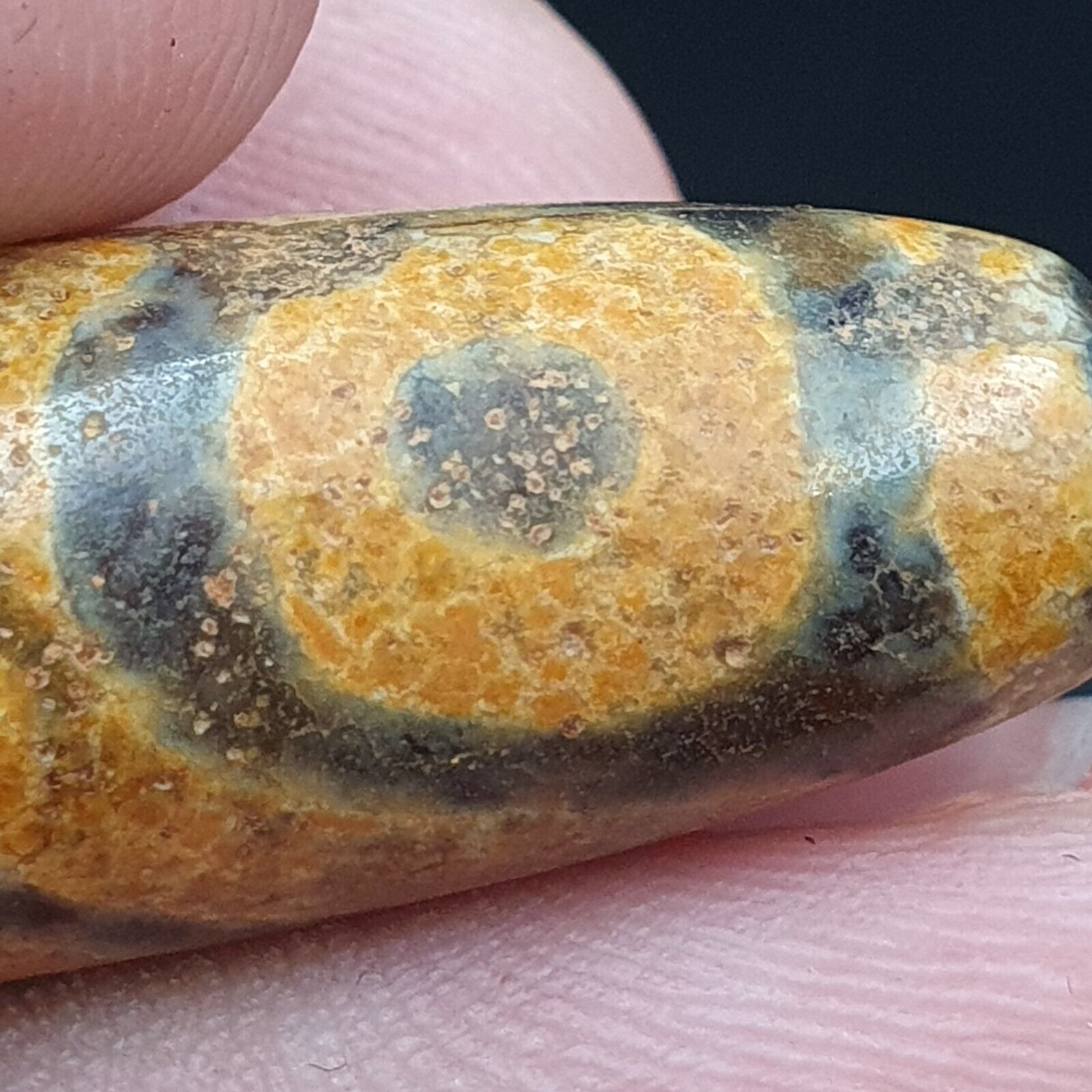 3 Eyes Antique Agate bead Tibet Himalayan Dzi pendant