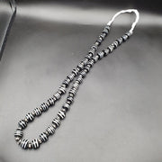 Vintage schwarz-weiß gestreift, Glasperlen im antiken Stil, 11–12 mm Halskettenstrang