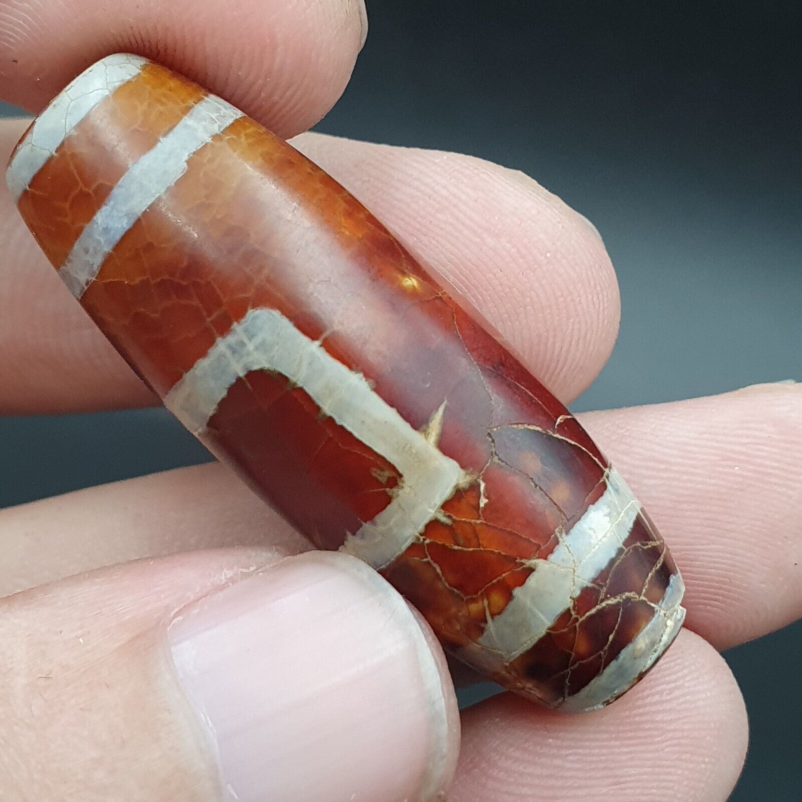 Beautiful INDO TIBETAN ETCHED LINE DECORATED TAPERED TUBE 2 EYE DZI