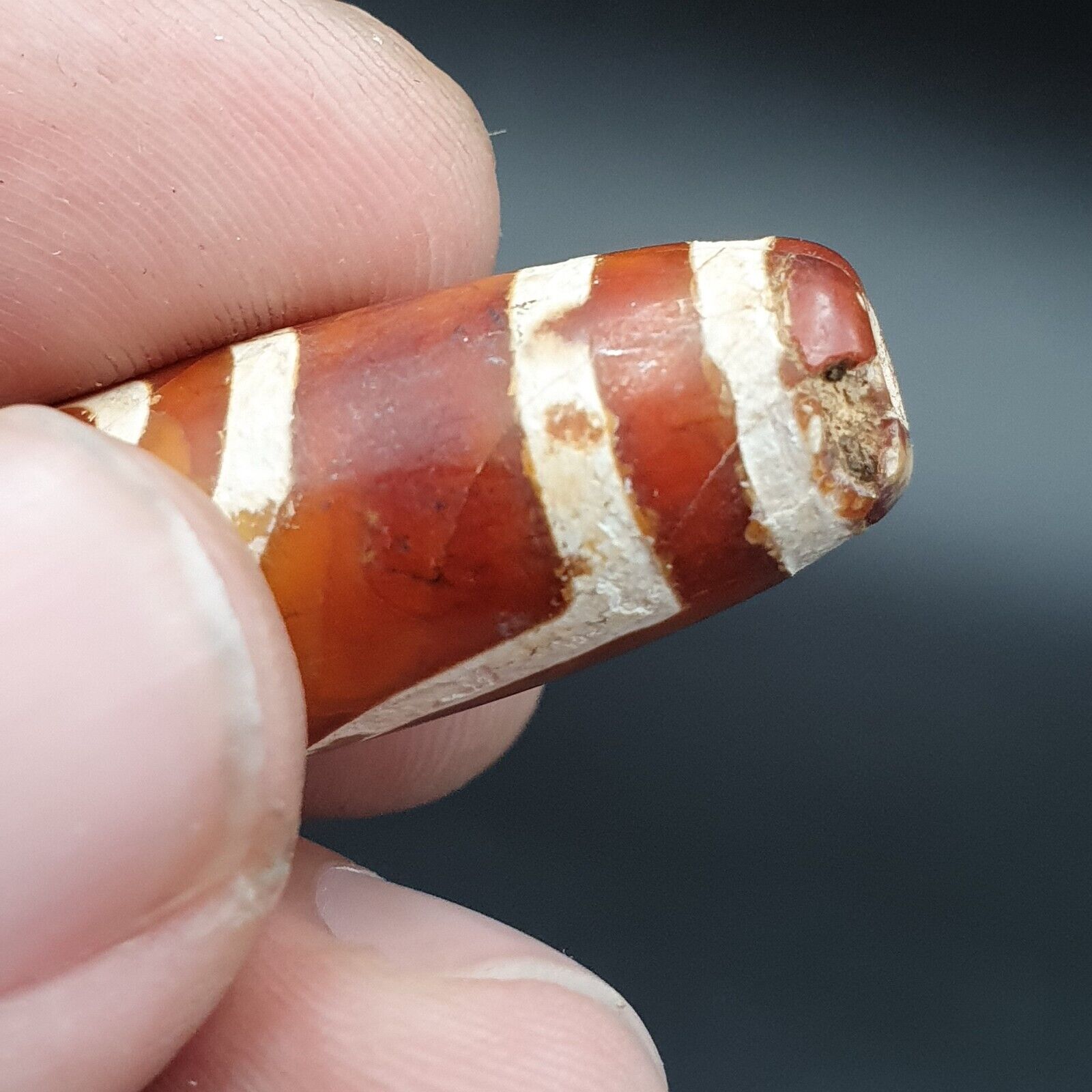 INDO TIBETAN ETCHED LINE DECORATED TAPERED TUBE 2 EYE DZI