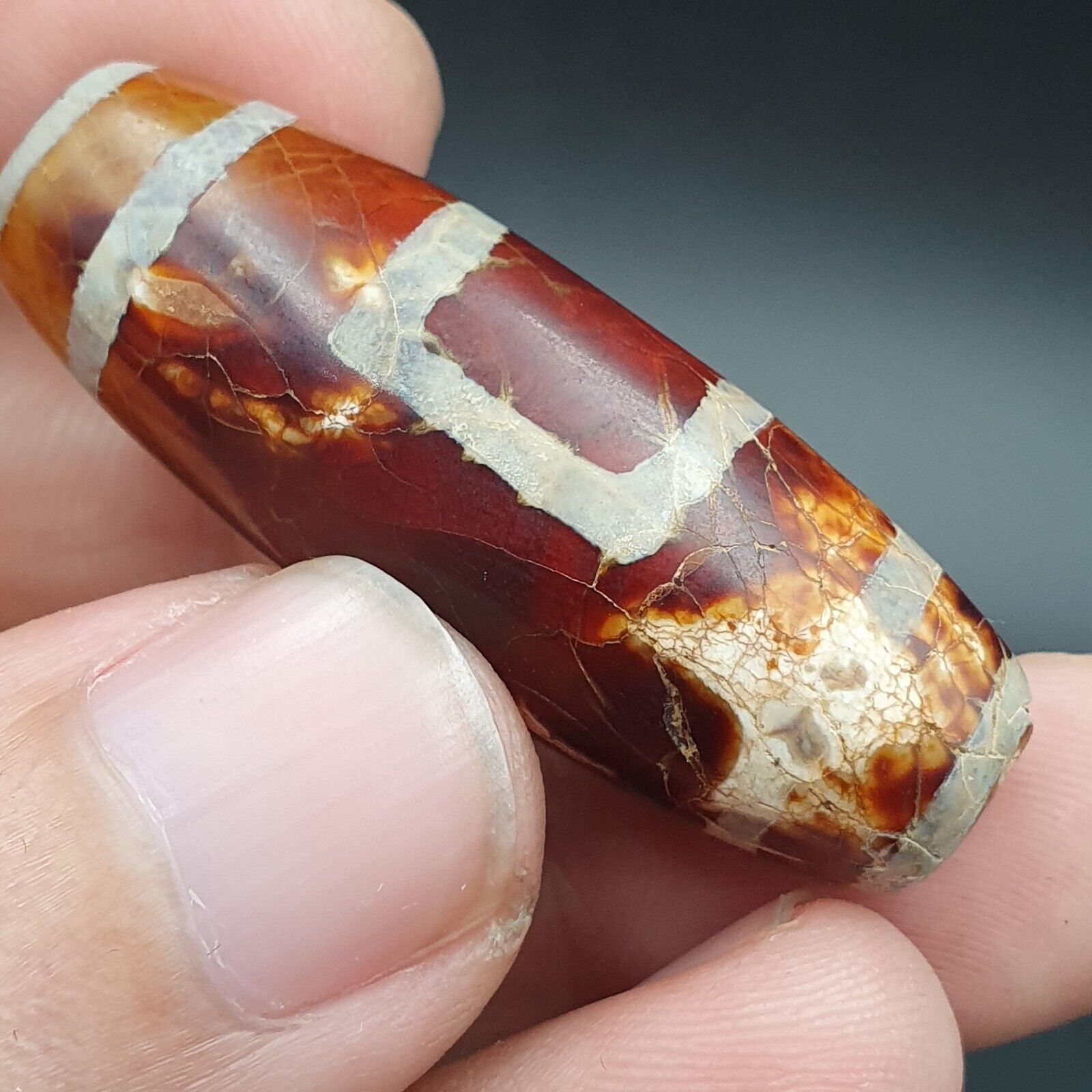 Beautiful INDO TIBETAN ETCHED LINE DECORATED TAPERED TUBE 2 EYE DZI