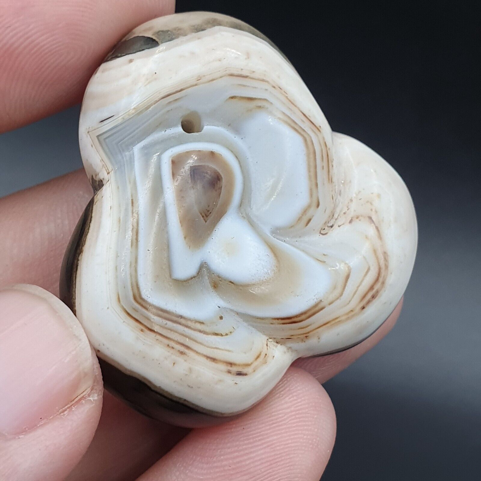 Antique Tibetan Himalayan Carving Agate Pendent Amulet Bead #129