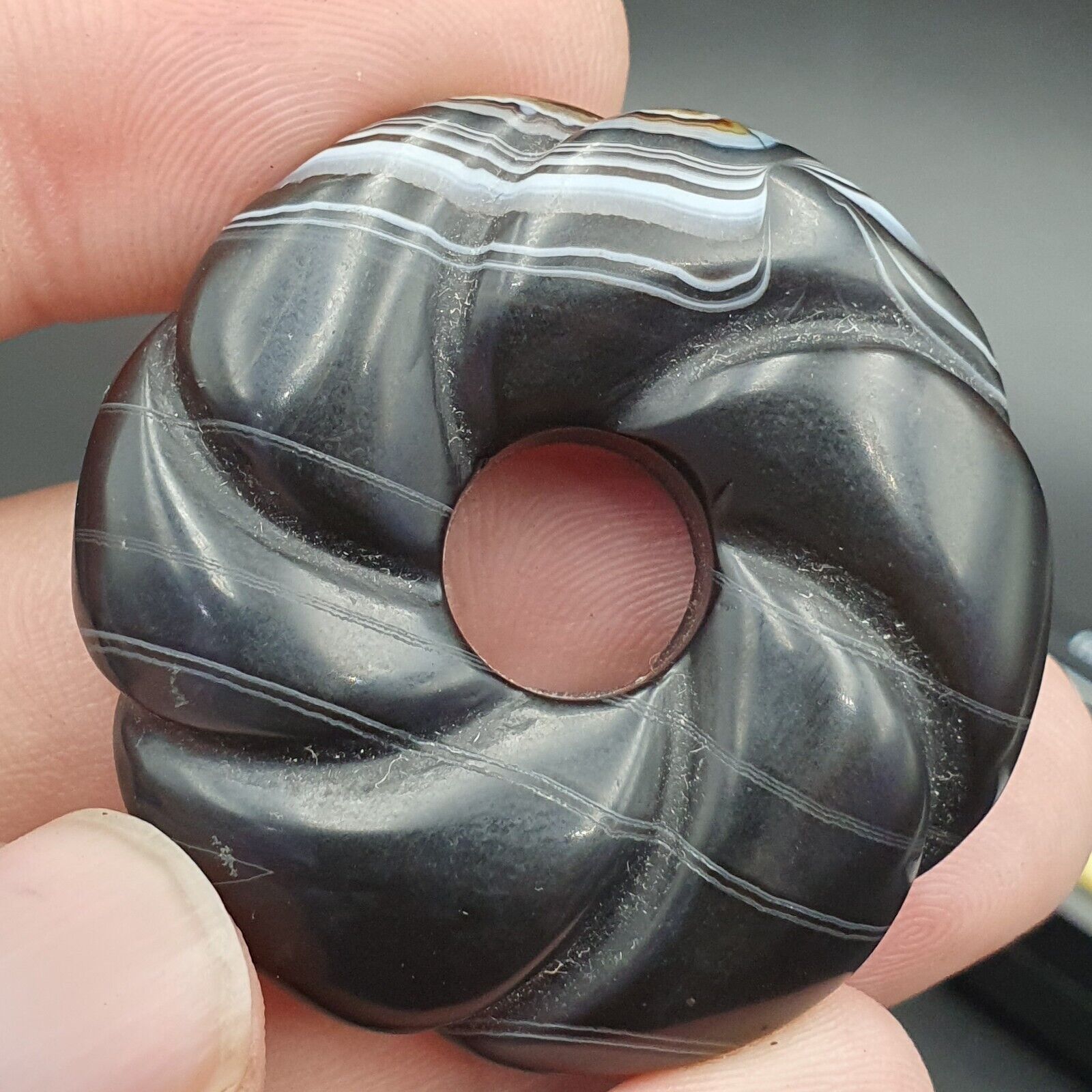Lot 3 Old Himalayan Indo Tibetan Suleimani Carving Agate Donut Amulet Bead #1117