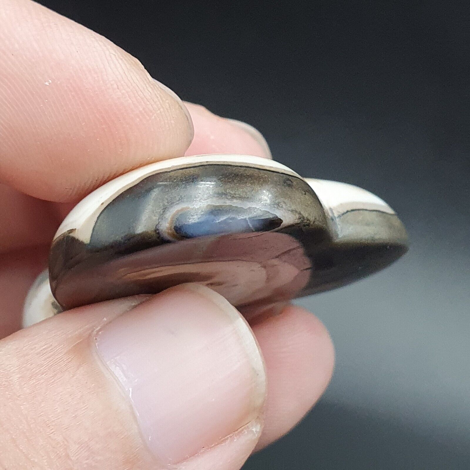 Antique Tibetan Himalayan Carving Agate Pendent Amulet Bead #129