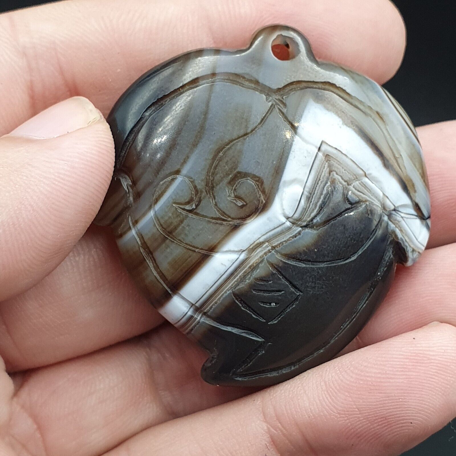 Vintage Himalayan Indo Tibetan Suleimani Carving Agate Amulet Bead #121