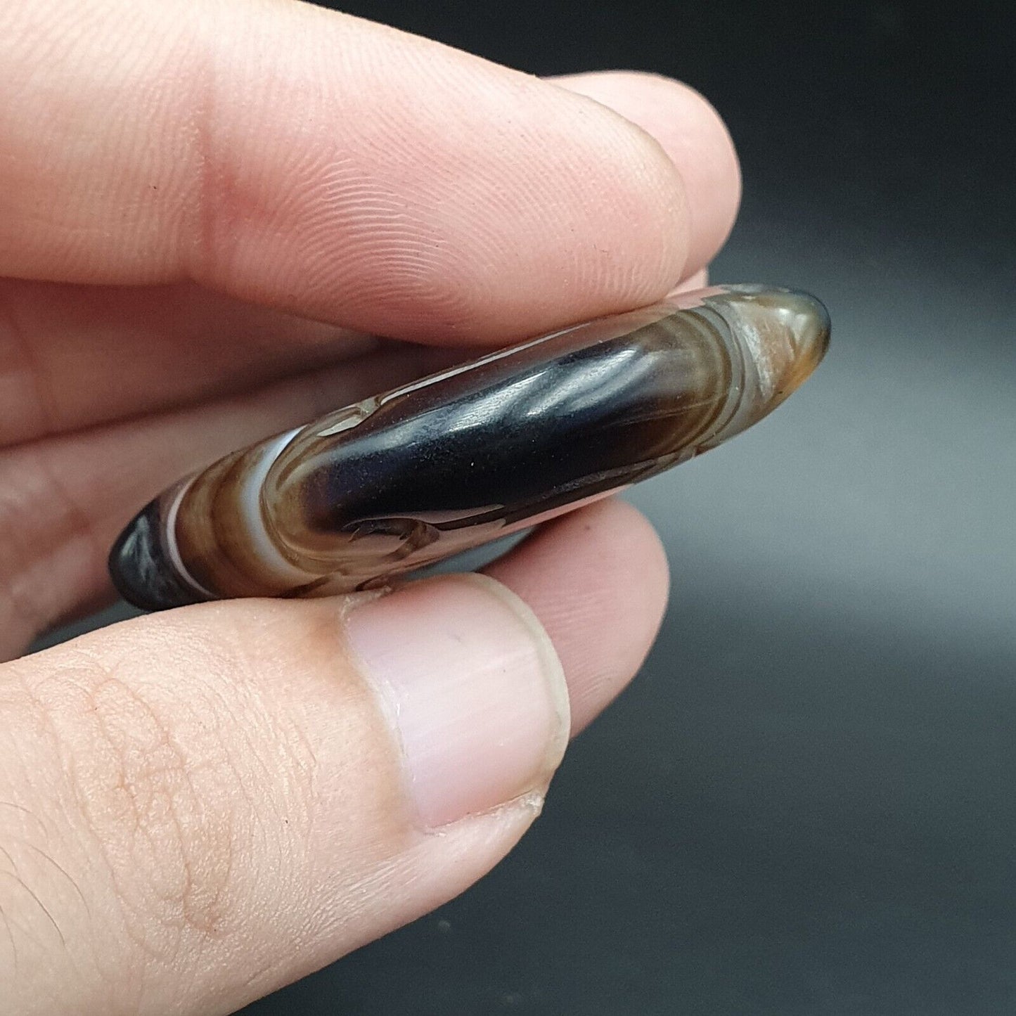 復古喜馬拉雅印度西藏蘇萊曼尼雕刻瑪瑙護身符珠 #121