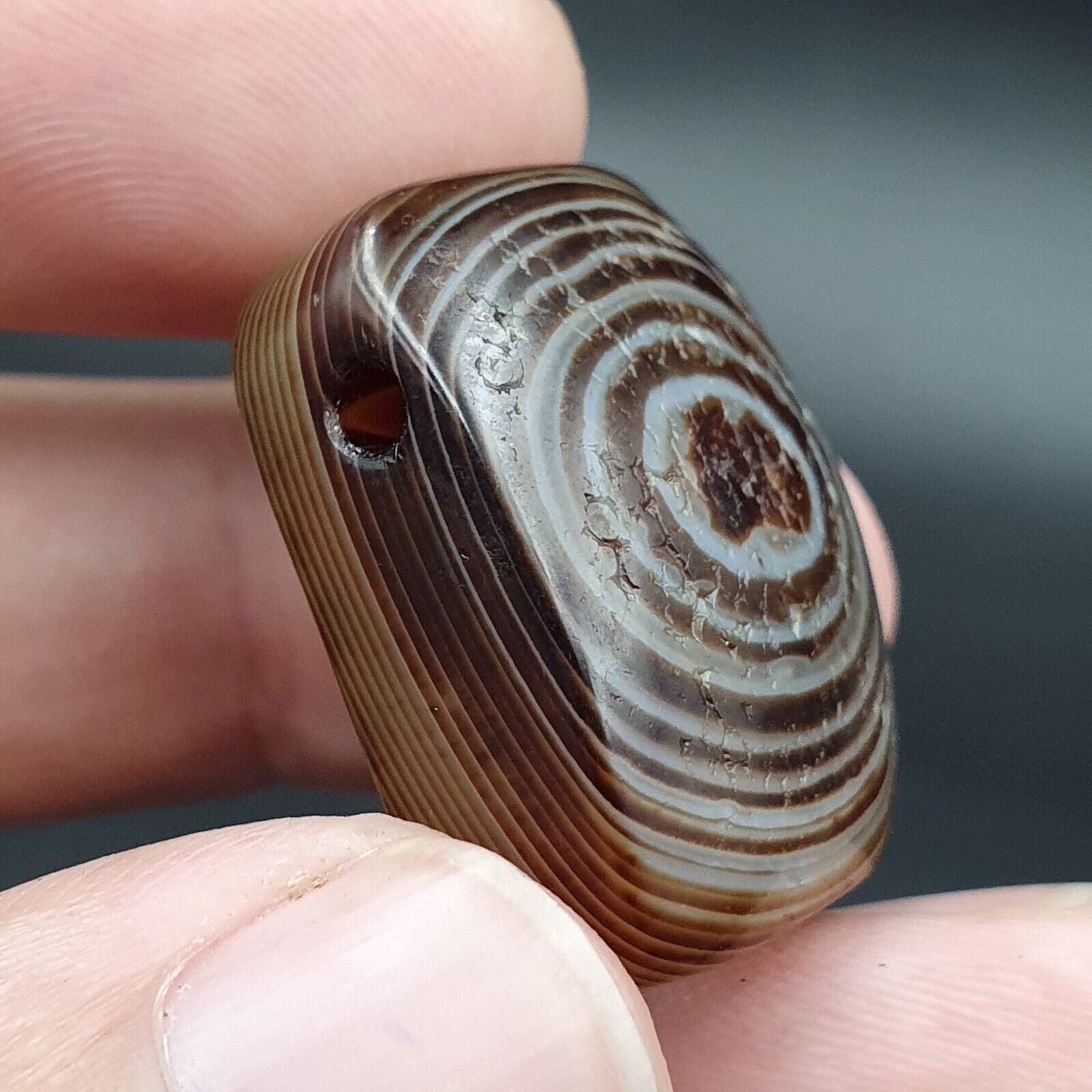 Antique Himalayan Tibetan Fingerprint Pattern Eye Agate Amulet Bead #125
