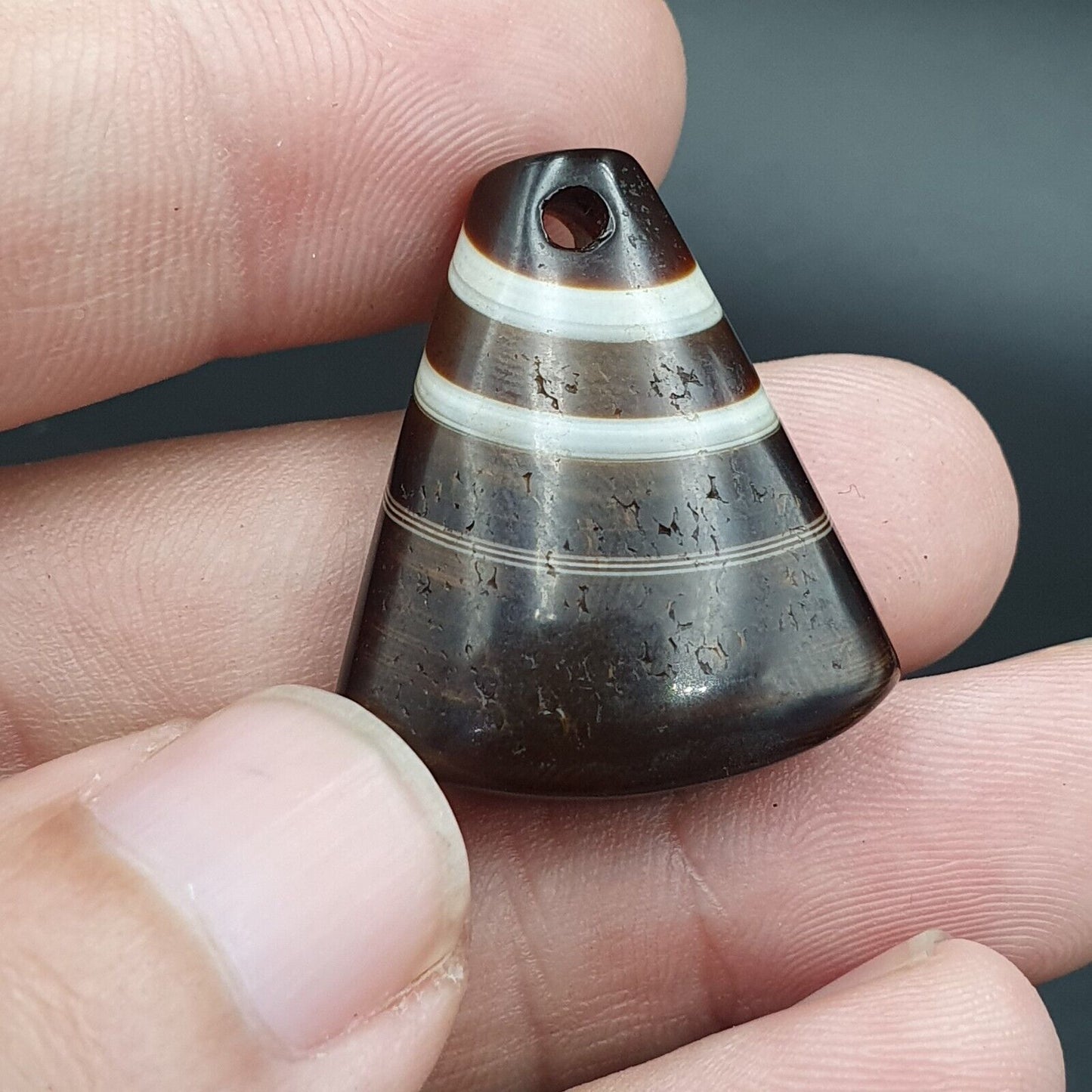 Antike tibetische Himalaya-Achat-Amulett-Perle #127