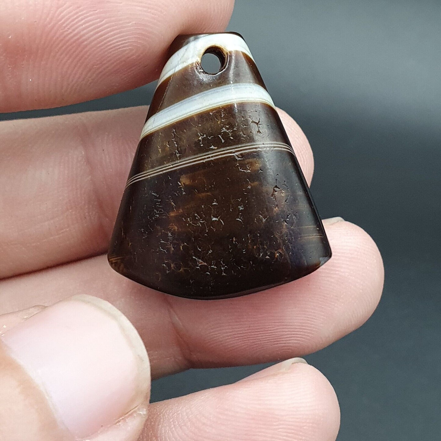 Antike tibetische Himalaya-Achat-Amulett-Perle #127