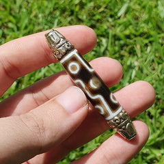 Amazing 9 Eyes Tibetan Nepalese dzi bead Agate pendant