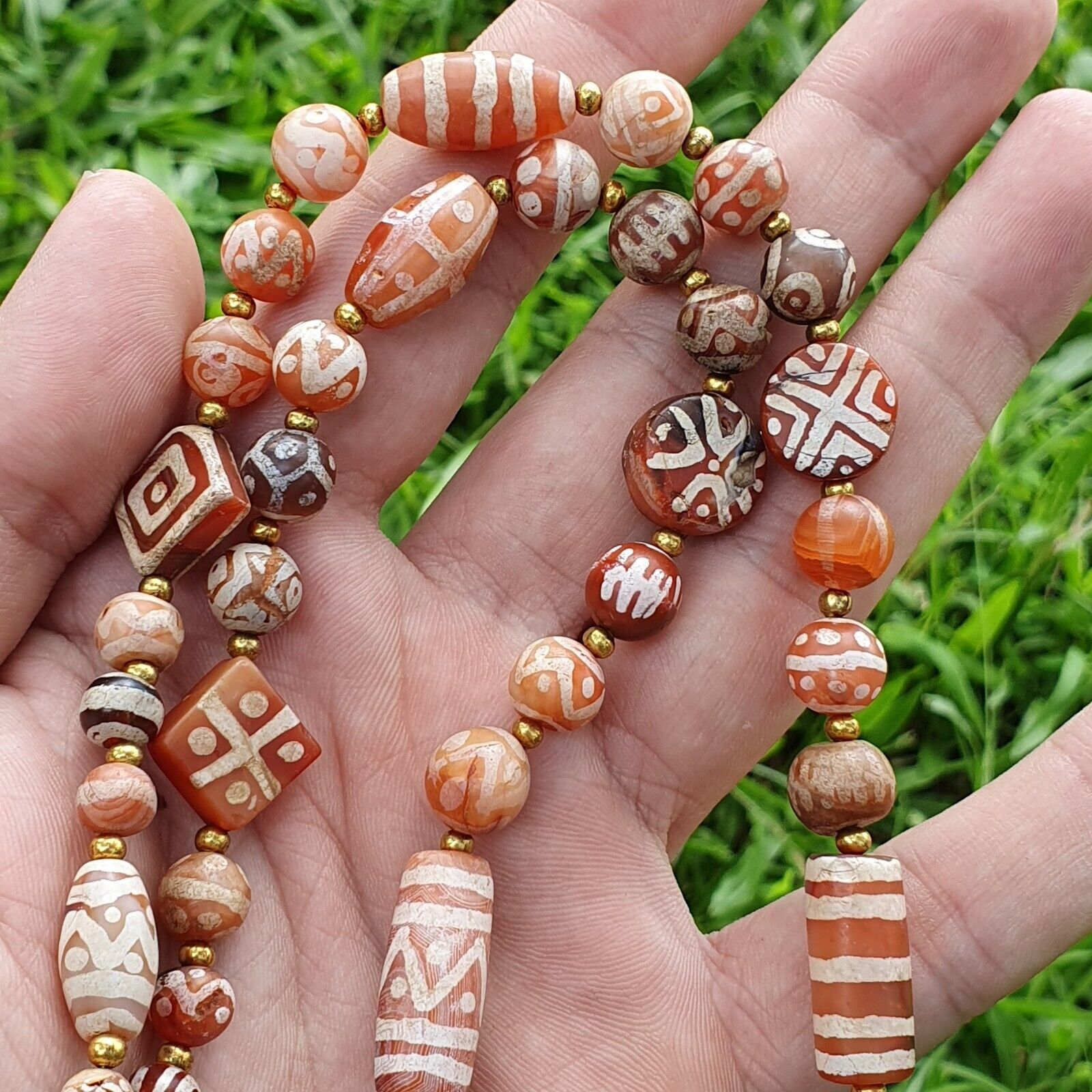 Antique HIMALAYAN Indo Tibetan Central Asian Etched Agate beads Necklace 12ED-A-