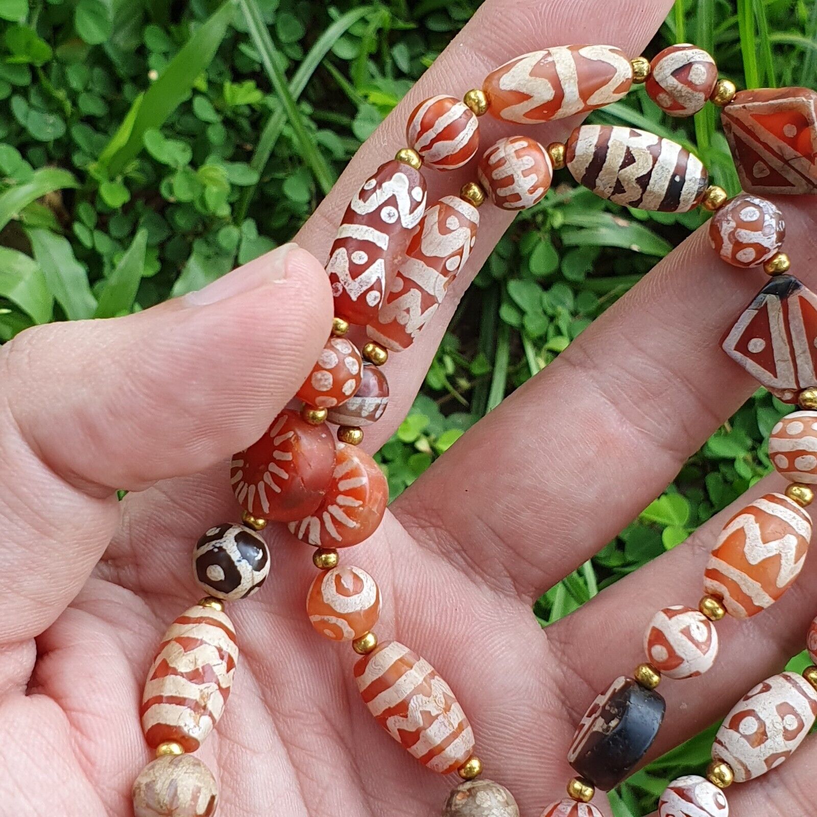 Antique HIMALAYAN Indo Tibetan Central Asian Etched Agate beads Necklace 14ED-A-