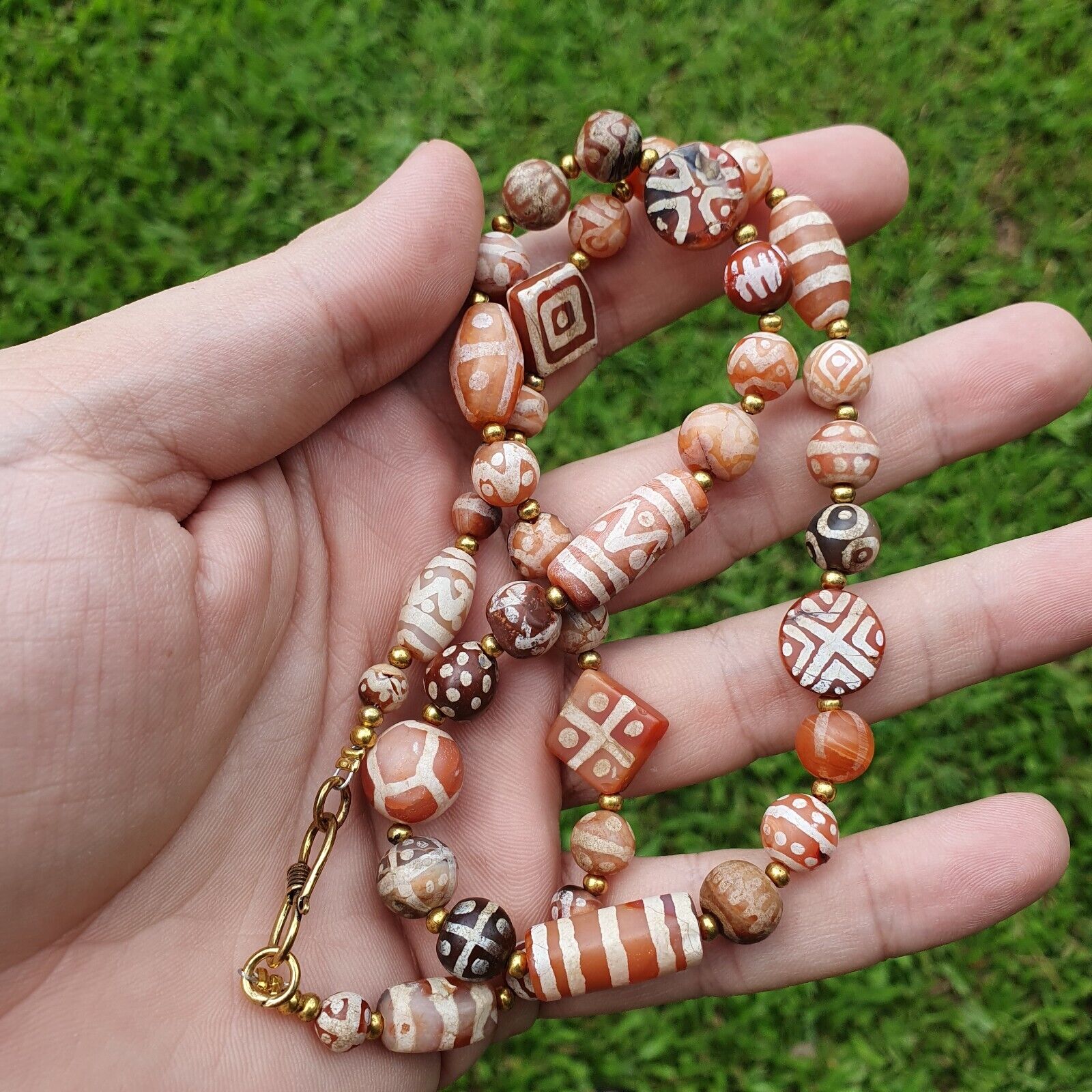 Antique HIMALAYAN Indo Tibetan Central Asian Etched Agate beads Necklace 12ED-A-