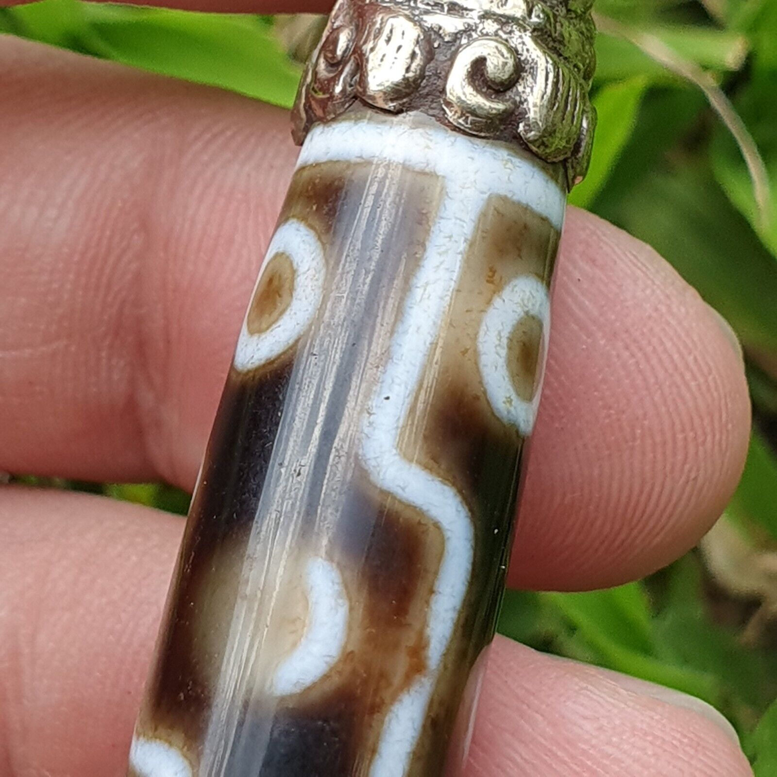 Amazing 9 Eyes Tibetan Nepalese dzi bead Agate pendant