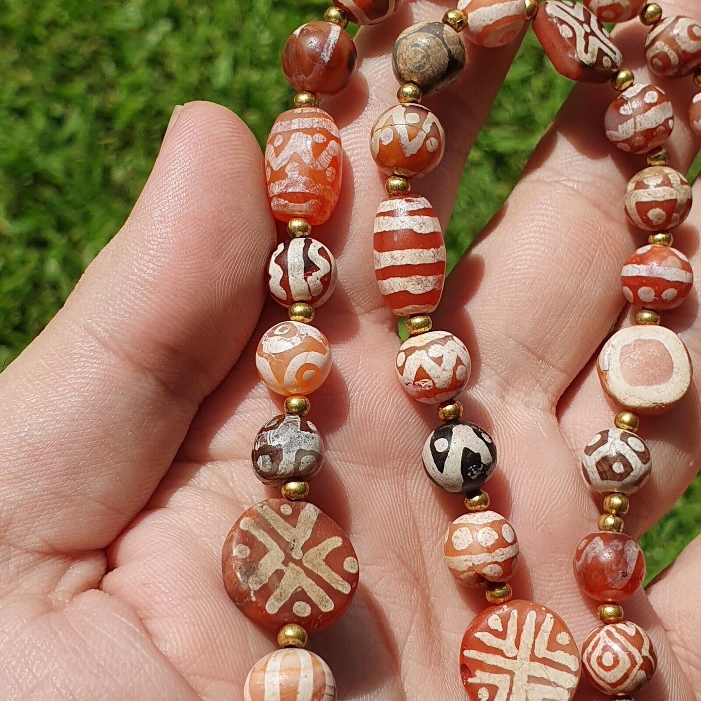 Antike HIMALAYA-Indo-tibetische zentralasiatische geätzte Achat-Perlen-Halskette 13ED-A-