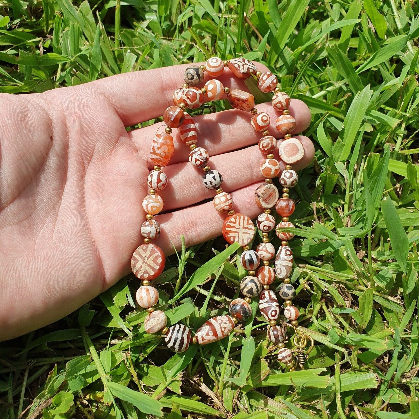 Antike HIMALAYA-Indo-tibetische zentralasiatische geätzte Achat-Perlen-Halskette 13ED-A-