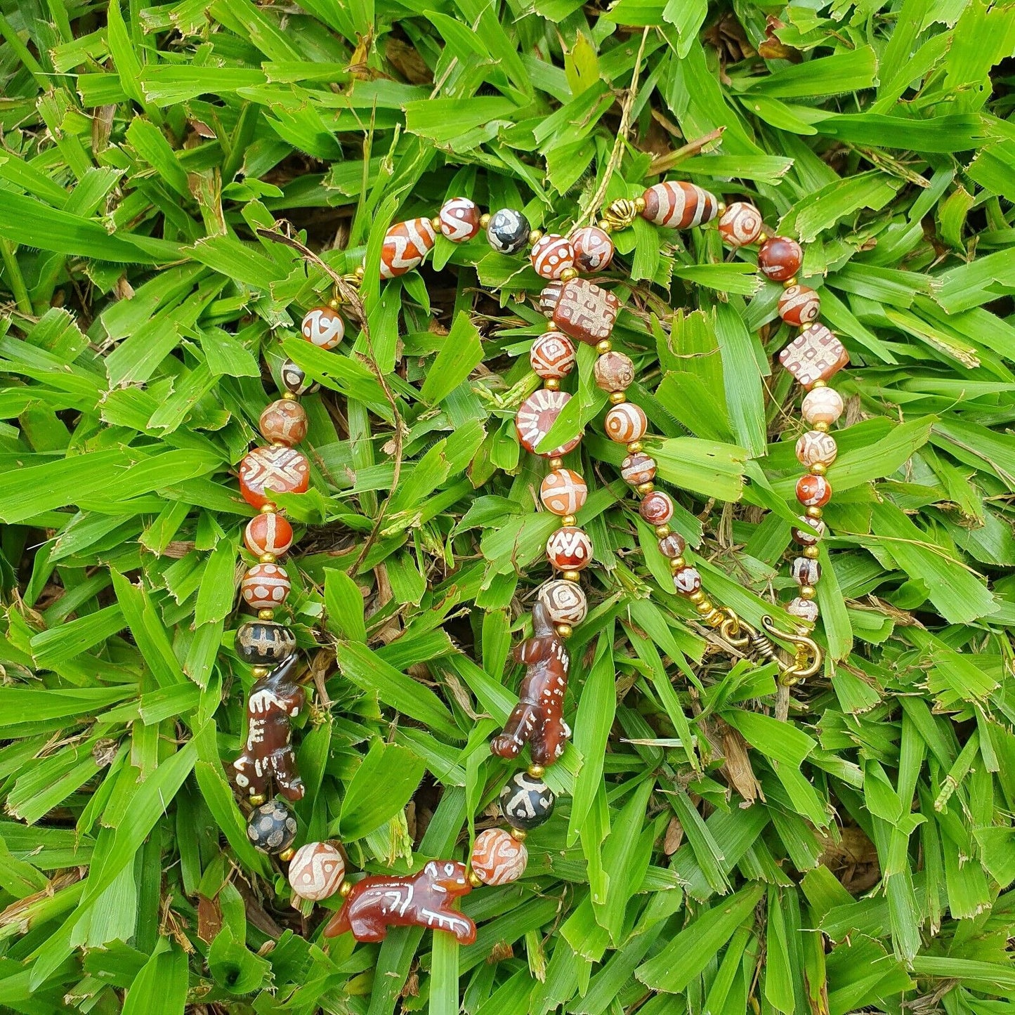 Antike HIMALAYA-Indo-tibetische zentralasiatische geätzte Achat-Perlen-Halskette 11ED-A-