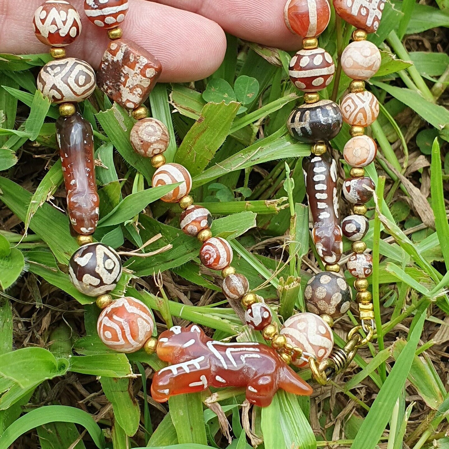 Antike HIMALAYA-Indo-tibetische zentralasiatische geätzte Achat-Perlen-Halskette 11ED-A-