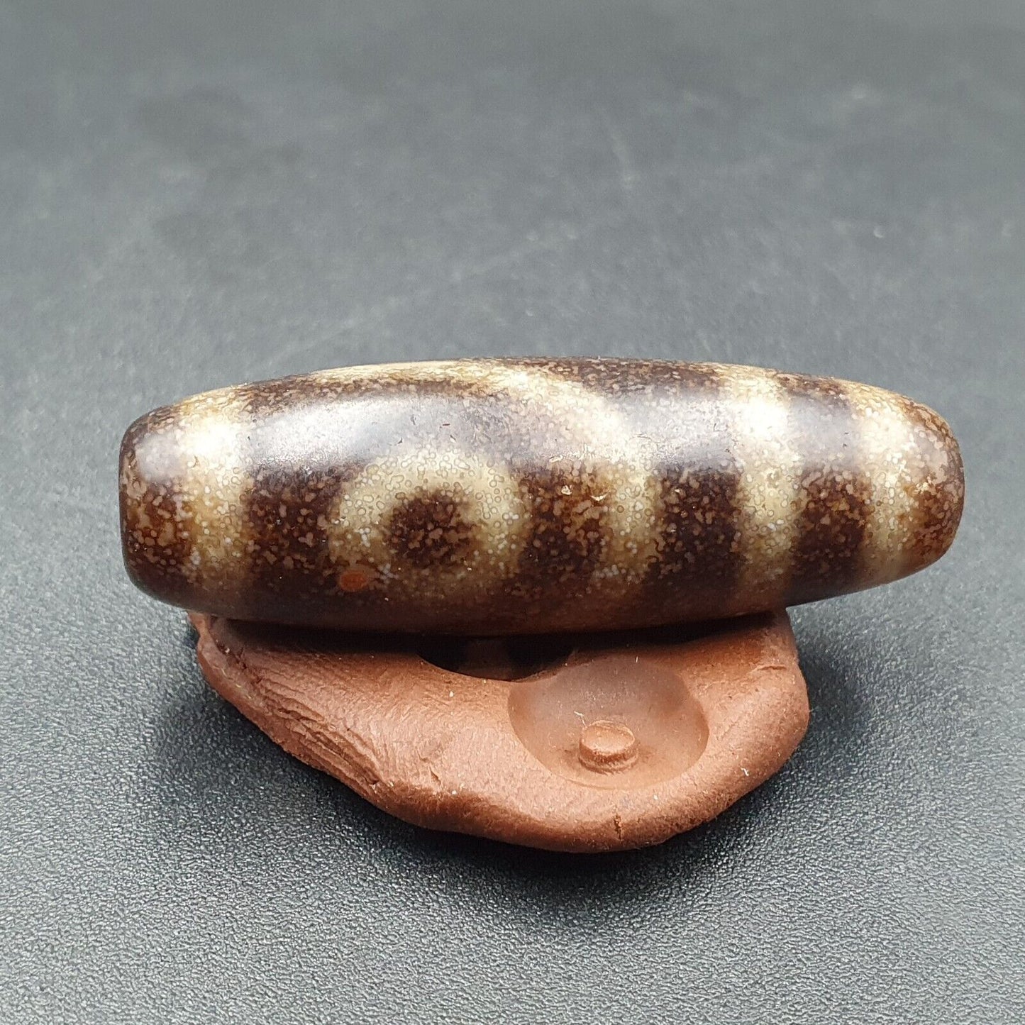 B#5 Antike tibetische alte Achat 2-Augen-Dzi-Amulettperle
