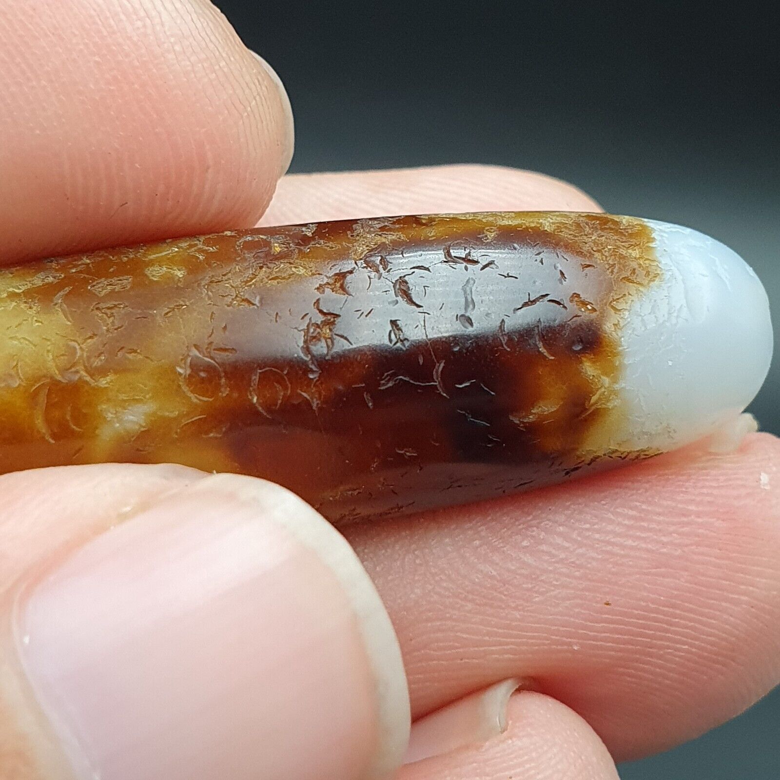 B#9 Antique Tibetan Old Agate Dzi Amulet Bead