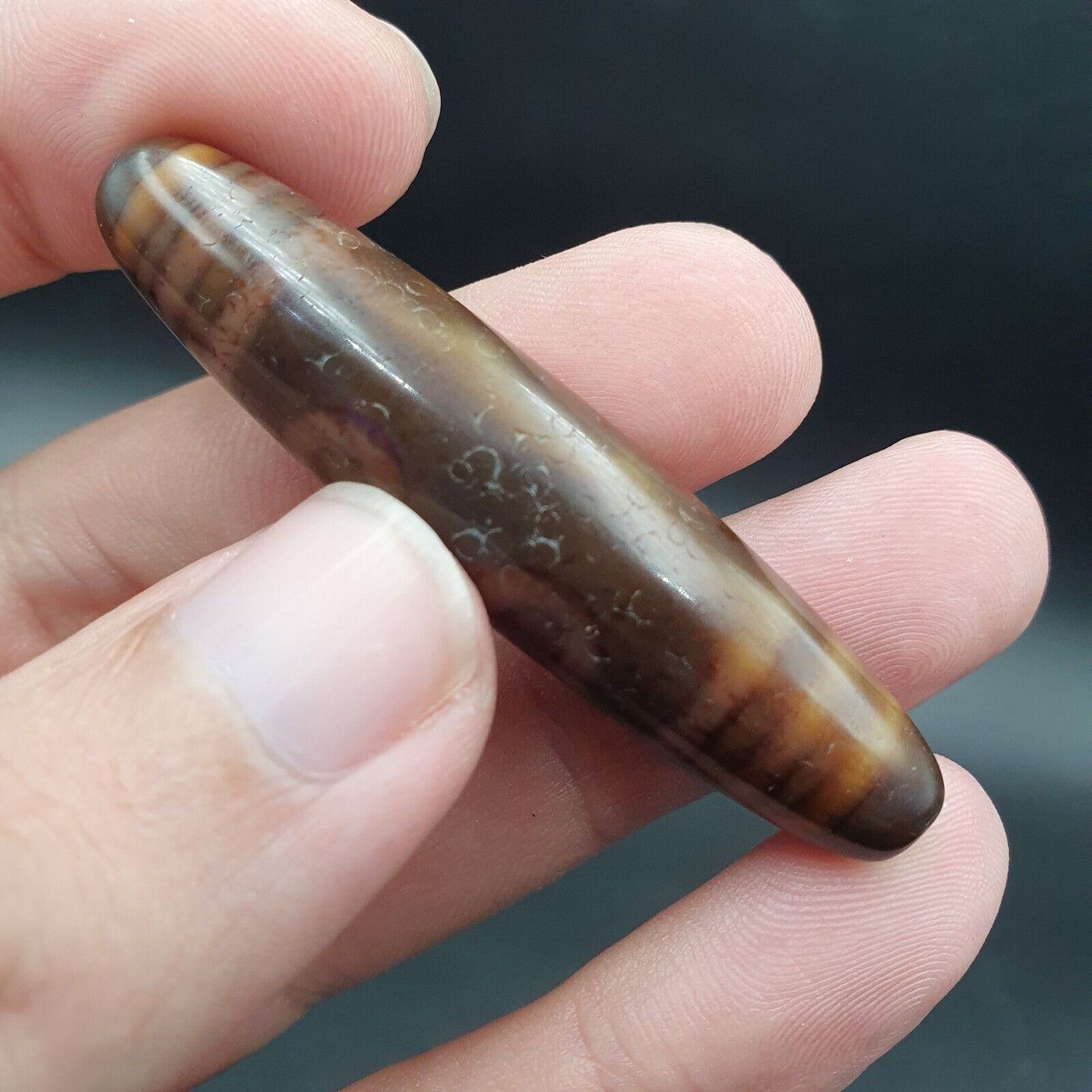 古董西藏老瑪瑙純五眼強力天珠護身符