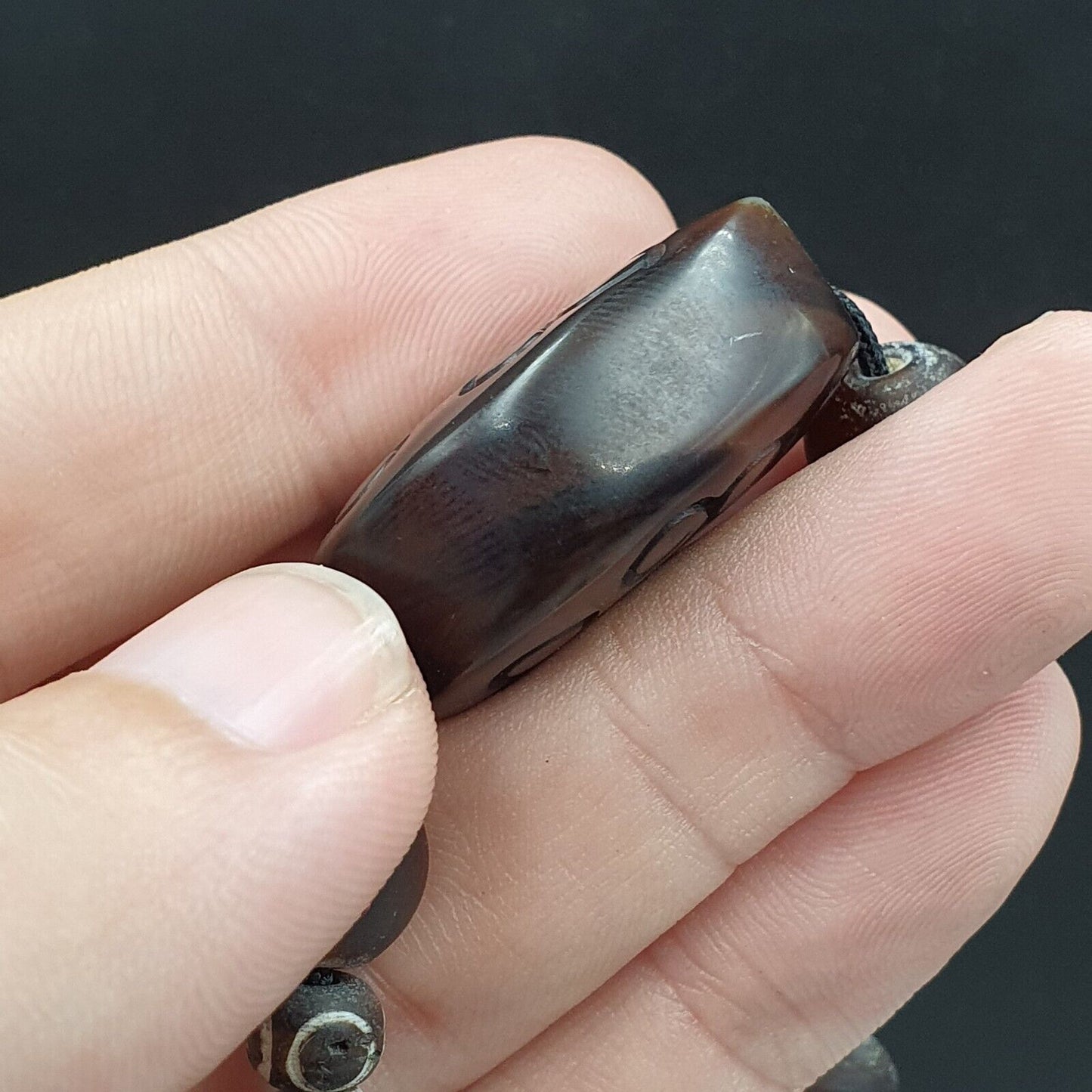 古董西藏中國喜馬拉雅雕刻瑪瑙吊墜護身符珠 #33