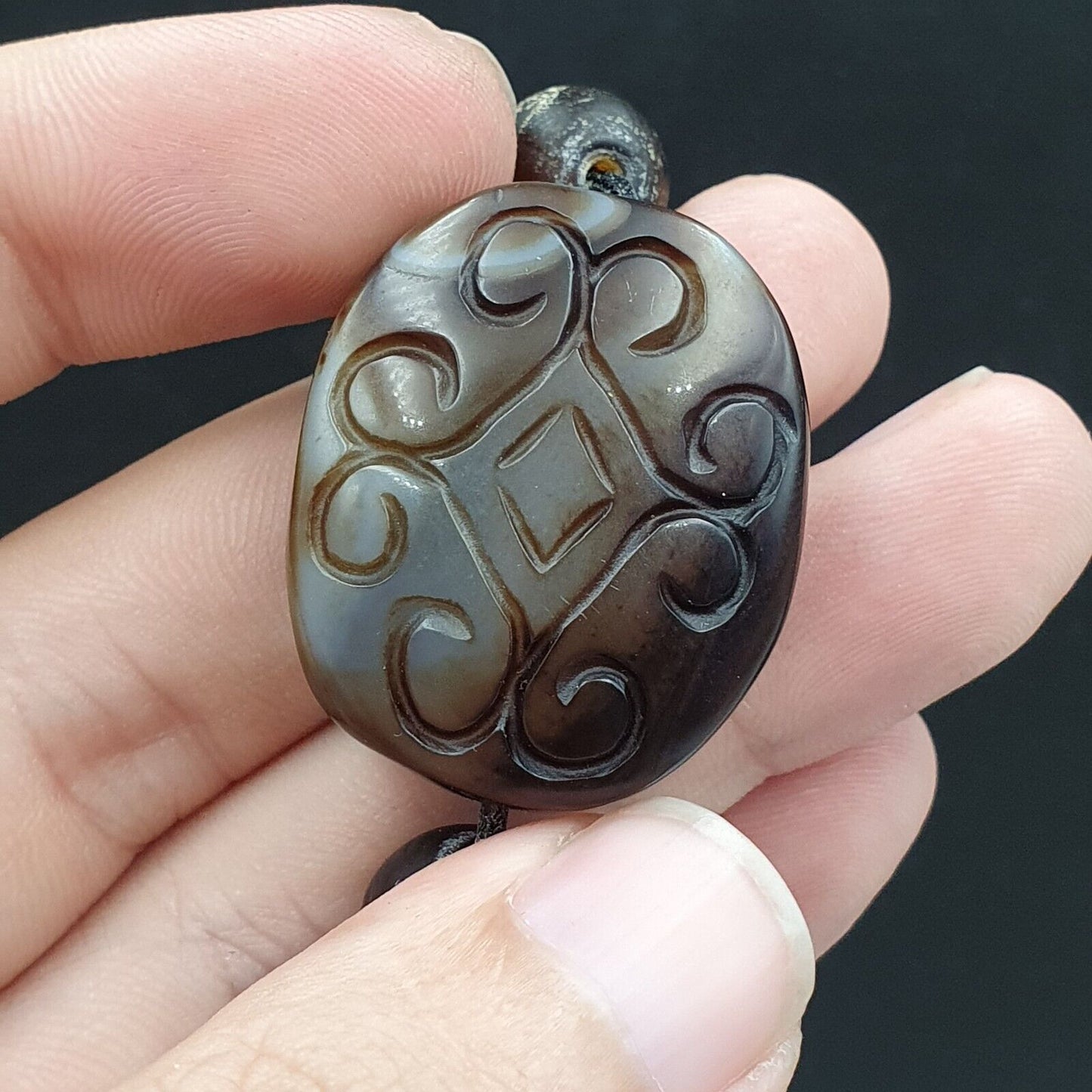 古董西藏中國喜馬拉雅雕刻瑪瑙吊墜護身符珠 #33