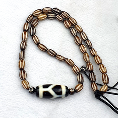 Vintage Himalayan Indo Tibetan rare eye LINES Patterns Dzi spiritual Amulet Bead