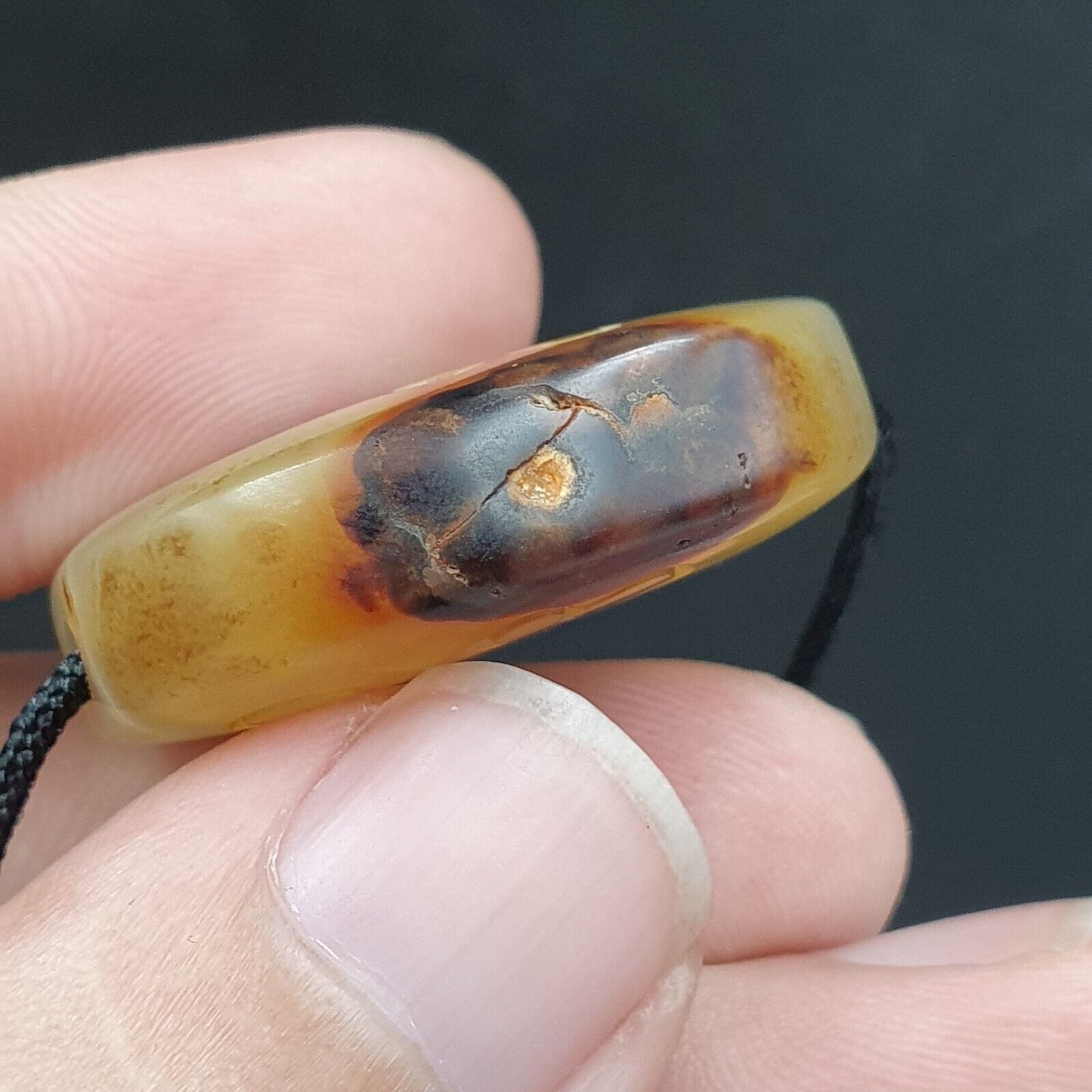 古董藏式中國喜馬拉雅雕刻瑪瑙吊墜護身符珠 #36