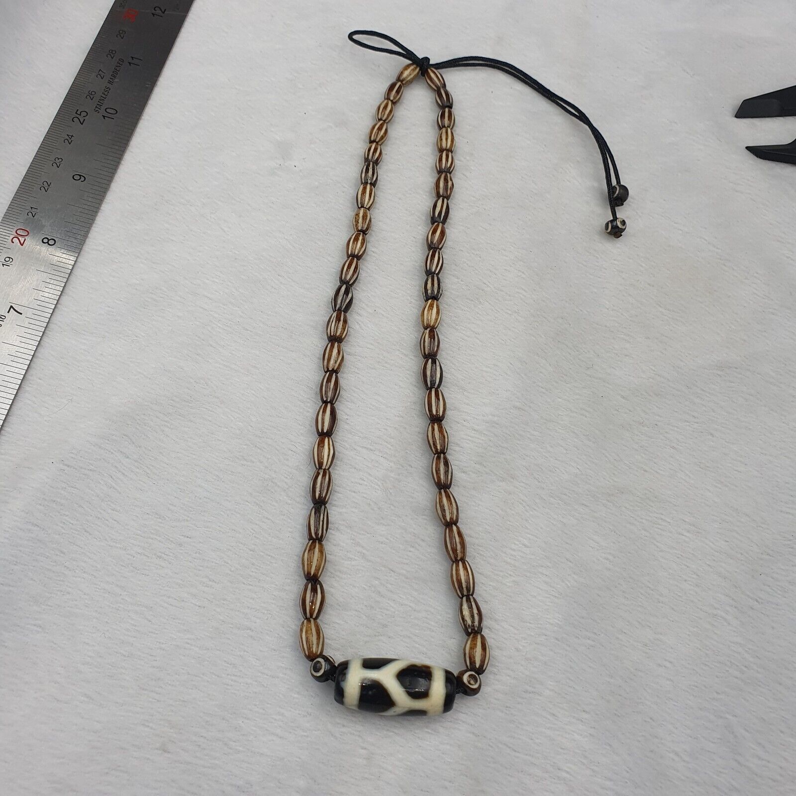 Vintage Himalayan Indo Tibetan rare eye LINES Patterns Dzi spiritual Amulet Bead