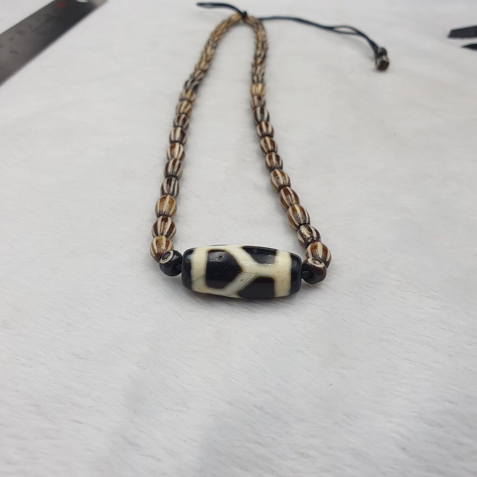 Vintage Himalayan Indo Tibetan rare eye LINES Patterns Dzi spiritual Amulet Bead