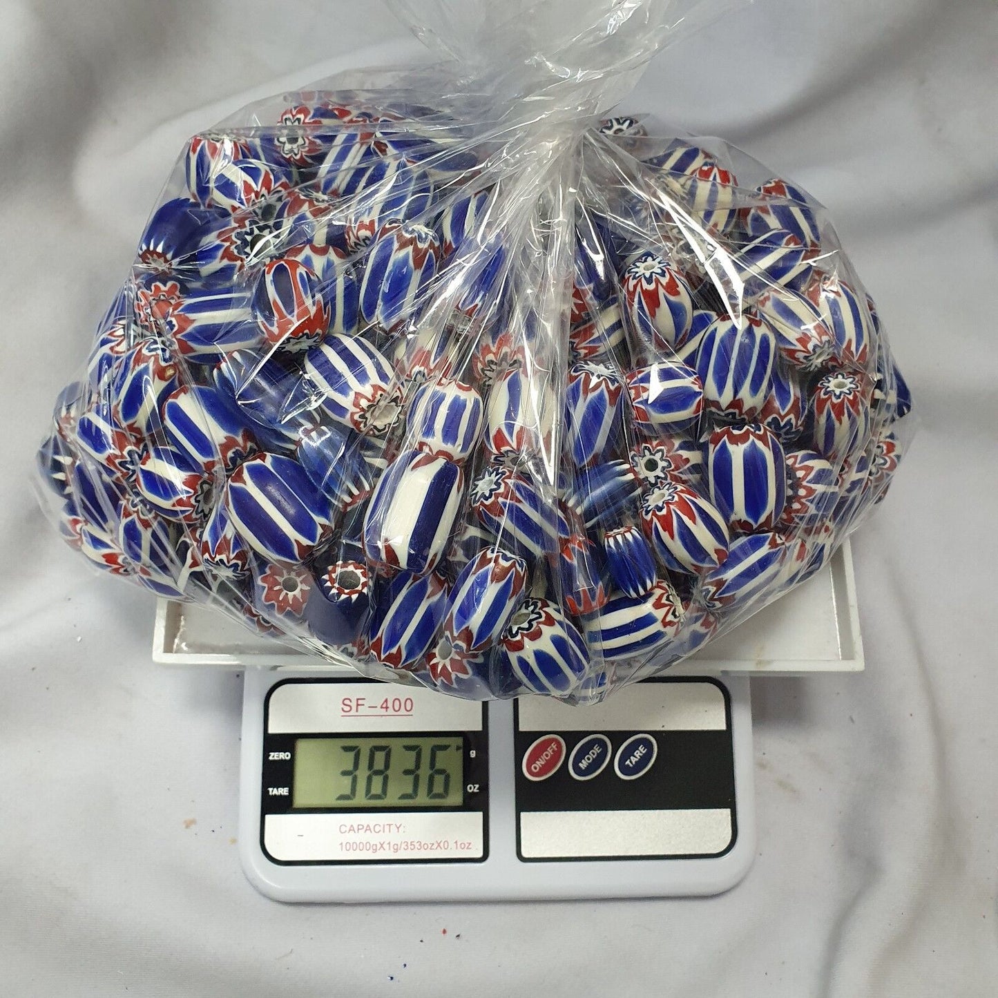 3,8 kg Lot antike venezianisch inspirierte blaue Glas-Chevron-Perlen zur Schmuckherstellung