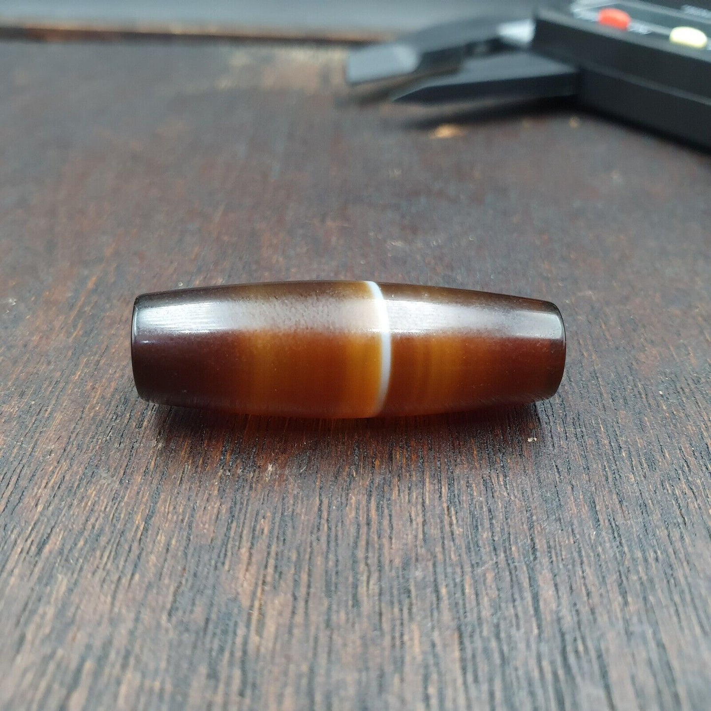 Antiker alter jemenitischer Achat, natürliches, seltenes Muster, gebänderte Achatperle, 35,9 mm, BD-10