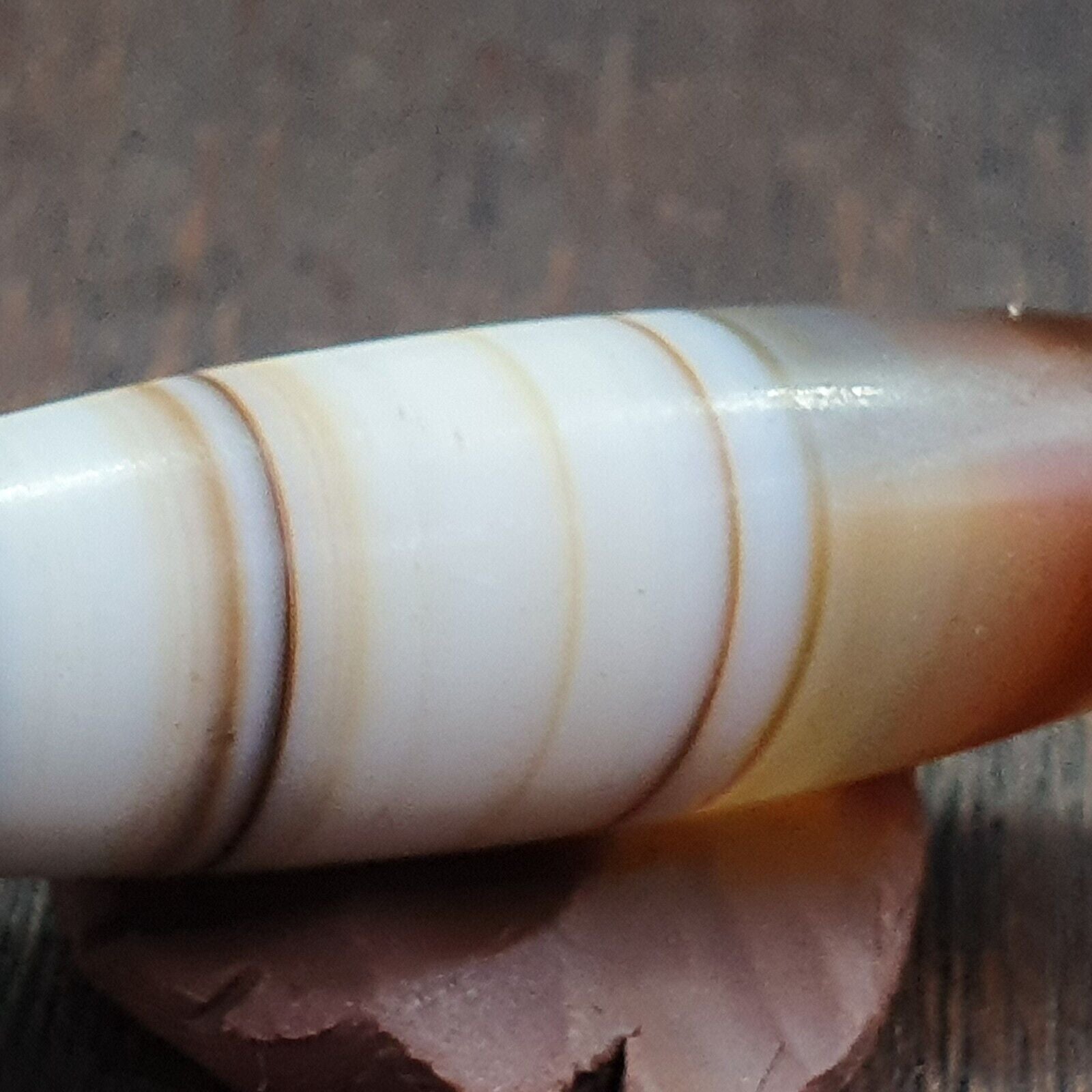 Antique Old Yemeni Agate Natural Rare pattern Banded Agate Bead 37.3mm BD-12
