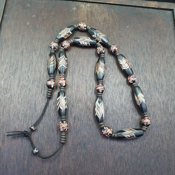 Vintage Beautiful Venerano Art Fancy 32×14MM Aventurine Blackglass Beads Strand