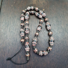 VINTAGE BEAUTIFUL Venerano ART Fancy 25×13MM Aventurine GLASS BEADS Strand