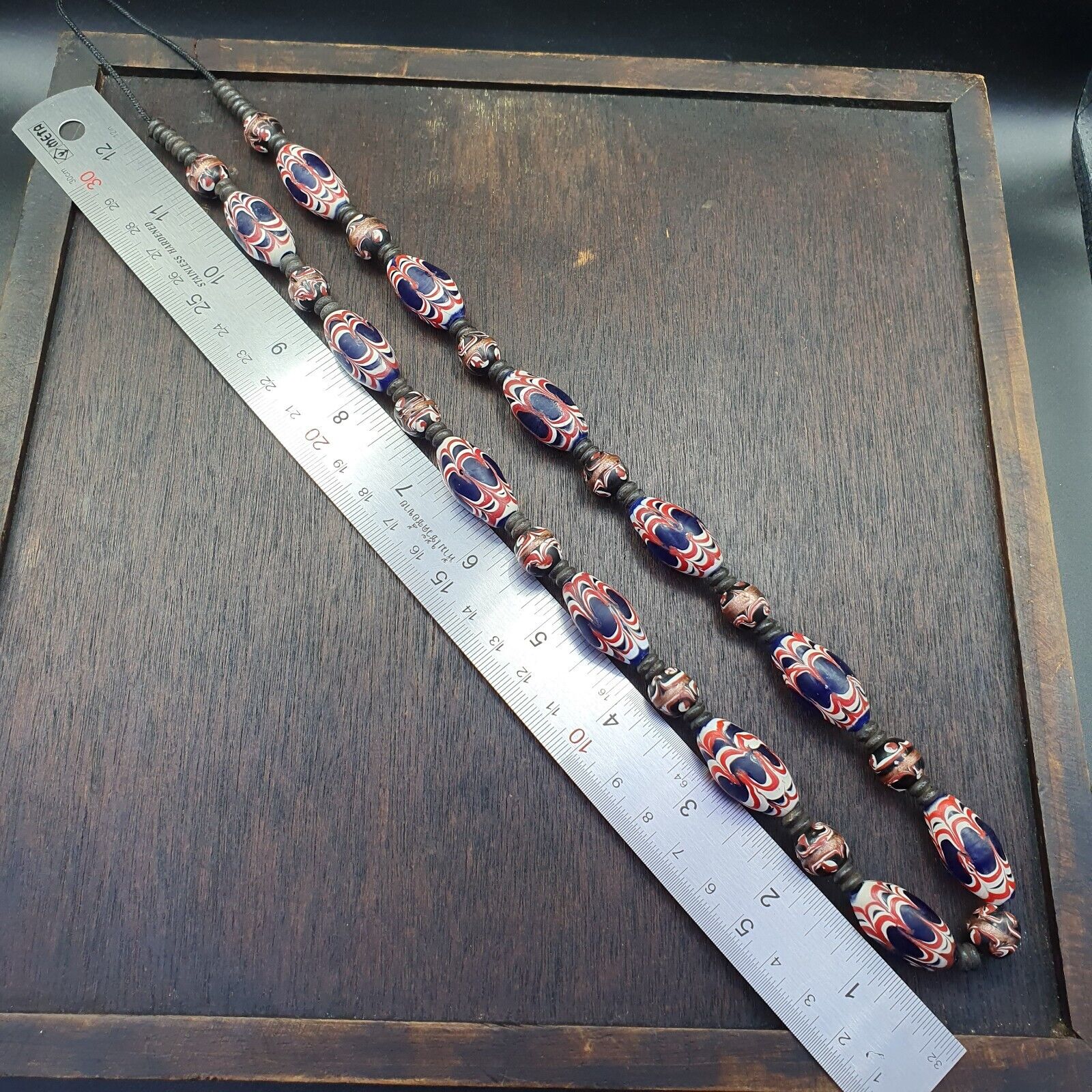 VINTAGE BEAUTIFUL Venerano ART Fancy 25×13MM Aventurine blue GLASS BEADS Strand