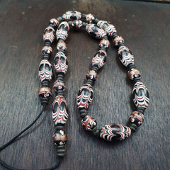 VINTAGE BEAUTIFUL Venerano ART Fancy 25×13MM Aventurine GLASS BEADS Strand