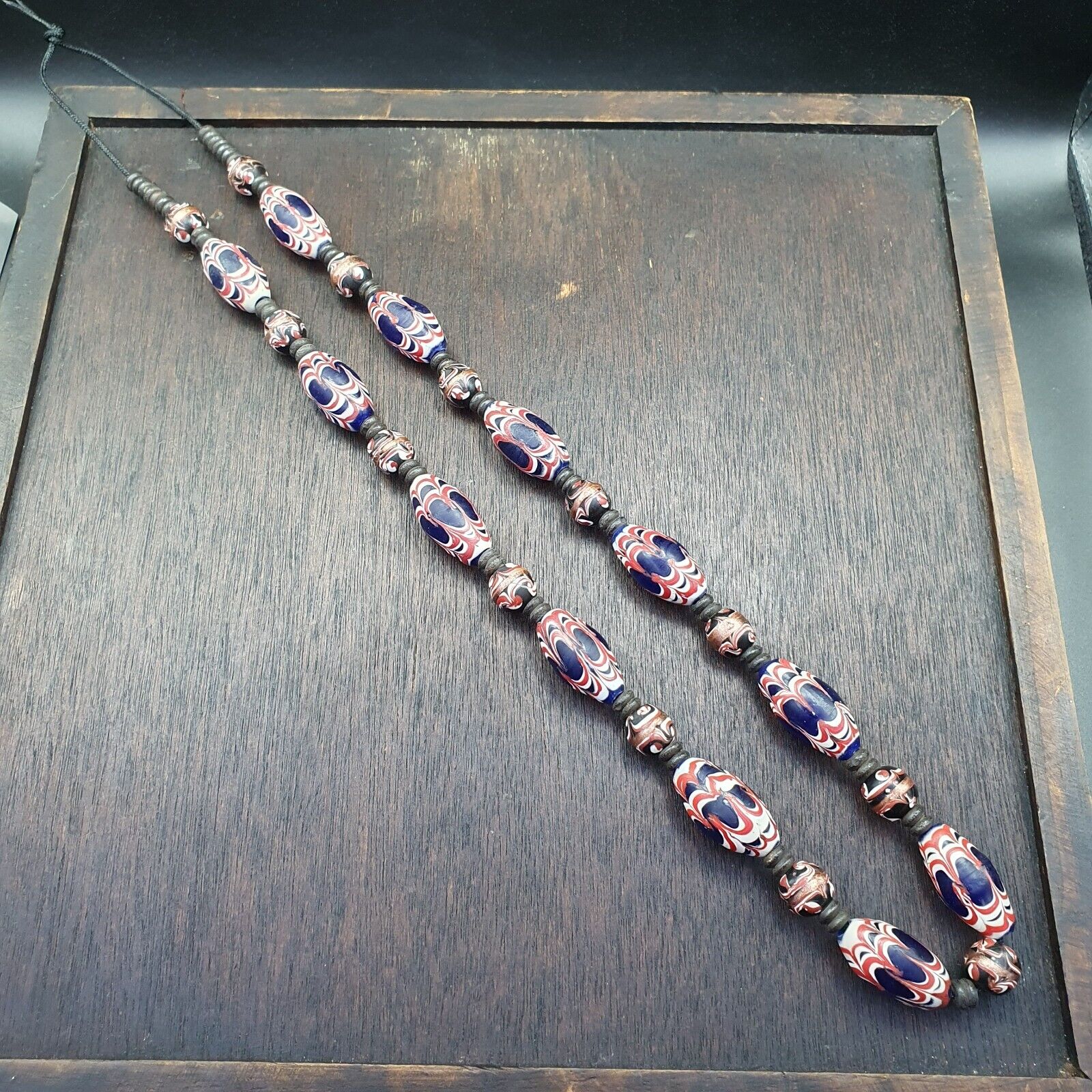 VINTAGE BEAUTIFUL Venerano ART Fancy 25×13MM Aventurine blue GLASS BEADS Strand