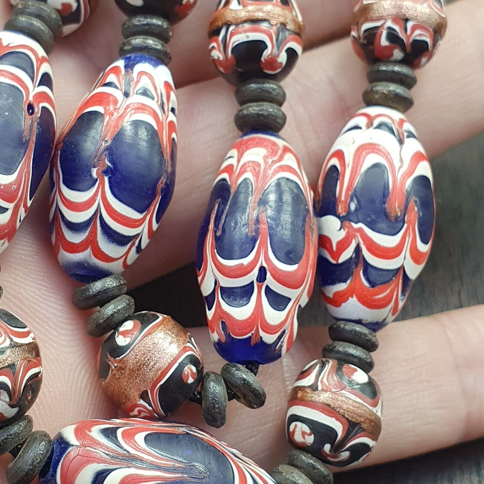 VINTAGE BEAUTIFUL Venerano ART Fancy 25×13MM Aventurine blue GLASS BEADS Strand