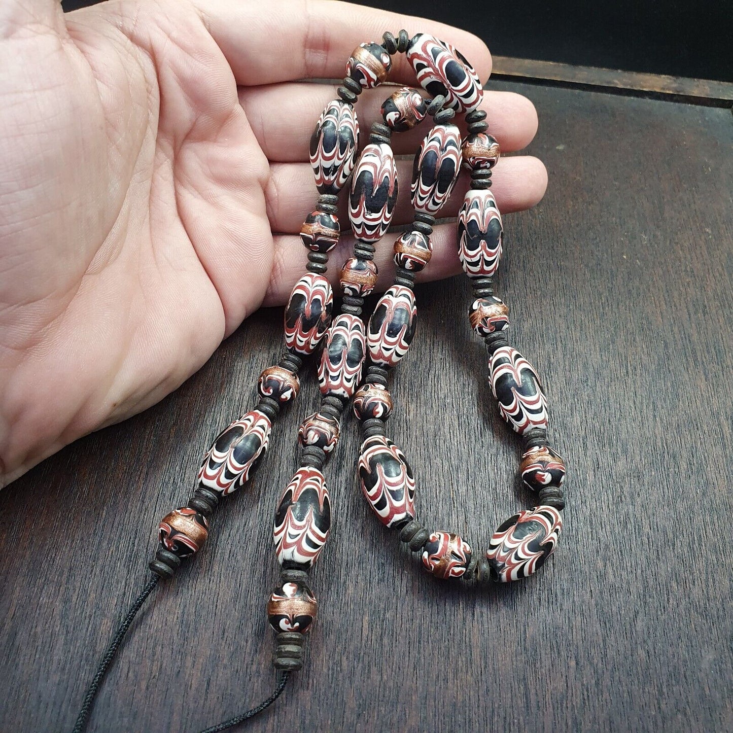 復古美麗 Venerano 藝術精美 25×13 毫米東陵玻璃珠 串