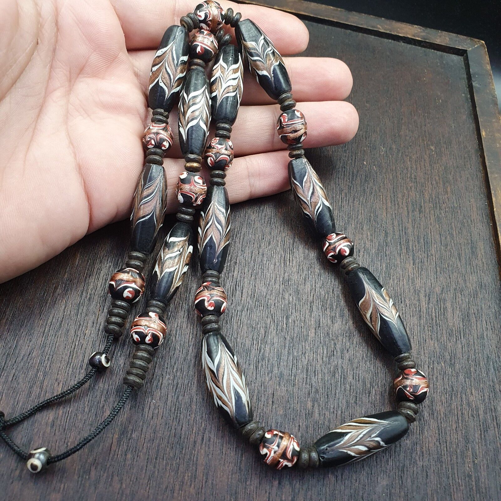 VINTAGE BEAUTIFUL Venerano ART Fancy 32×14MM Aventurine blackGLASS BEADS Strand